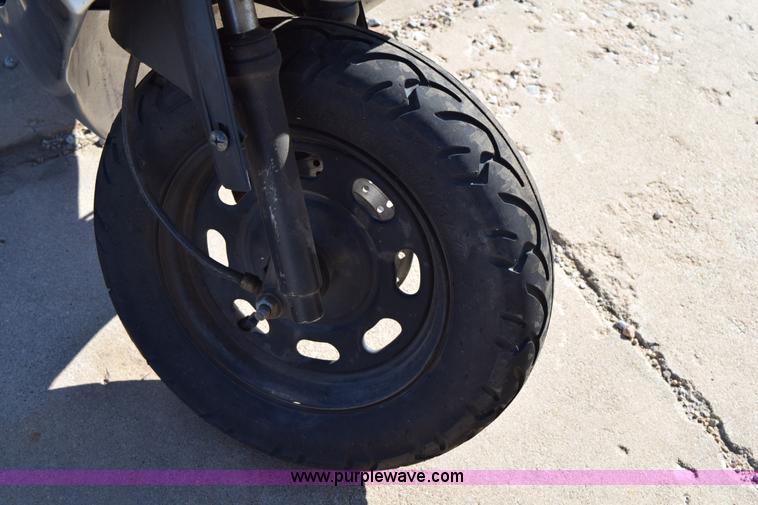 image for item I8657 2012 Tao Tao moped