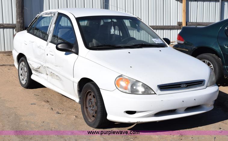 image for item I8660 2002 Kia Rio