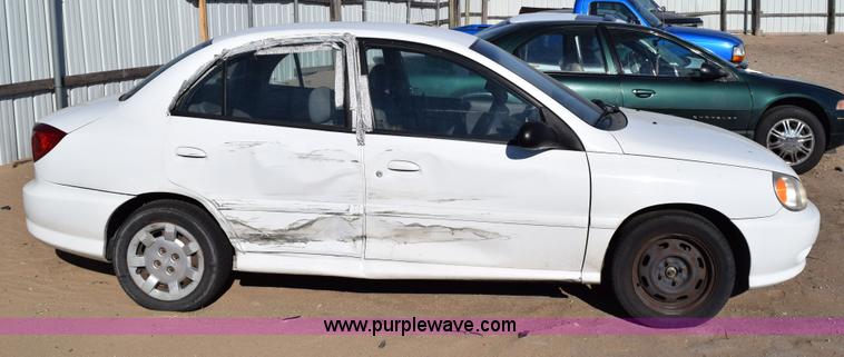 image for item I8660 2002 Kia Rio