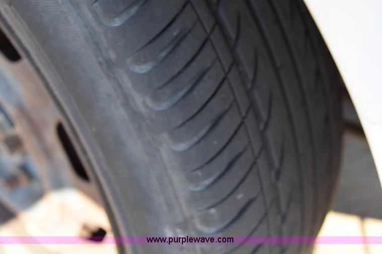 image for item I8660 2002 Kia Rio