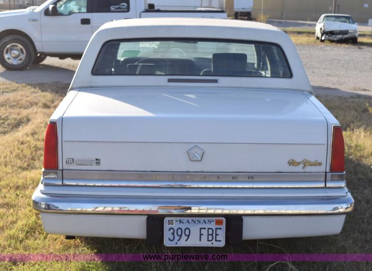 image for item I8663 1991 Chrysler New Yorker Fifth Avenue
