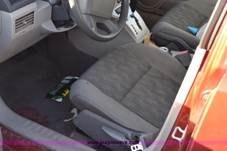 image for item I8664 2007 Dodge Caliber SXT