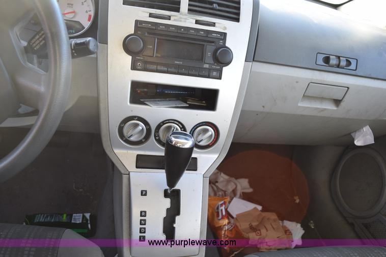 image for item I8664 2007 Dodge Caliber SXT