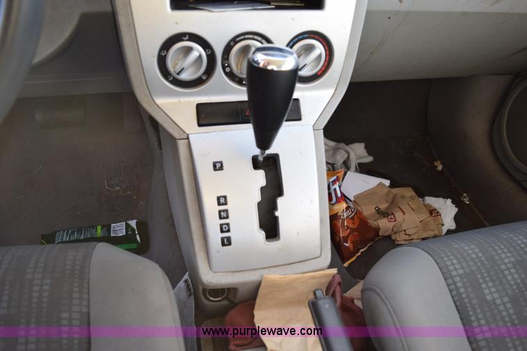 image for item I8664 2007 Dodge Caliber SXT