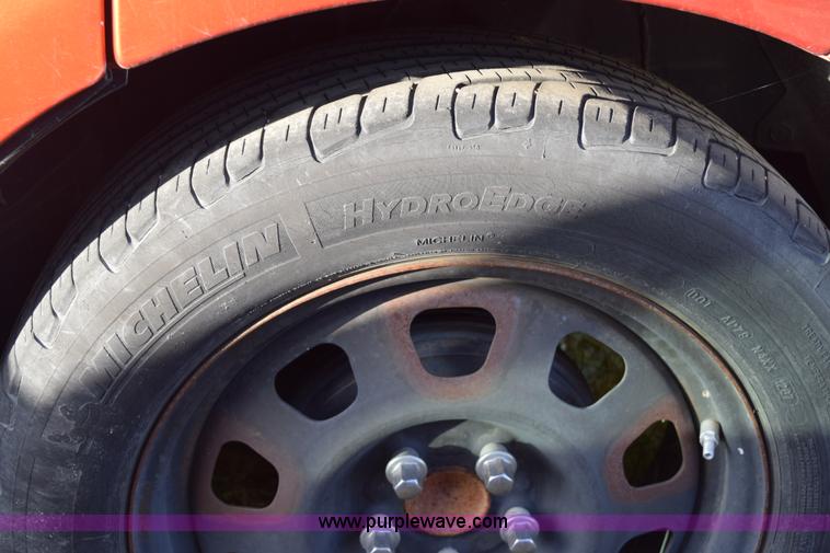 image for item I8664 2007 Dodge Caliber SXT