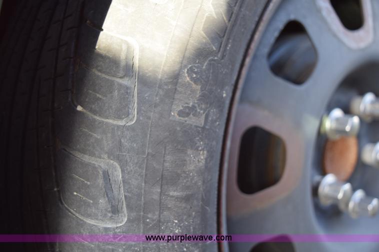 image for item I8664 2007 Dodge Caliber SXT