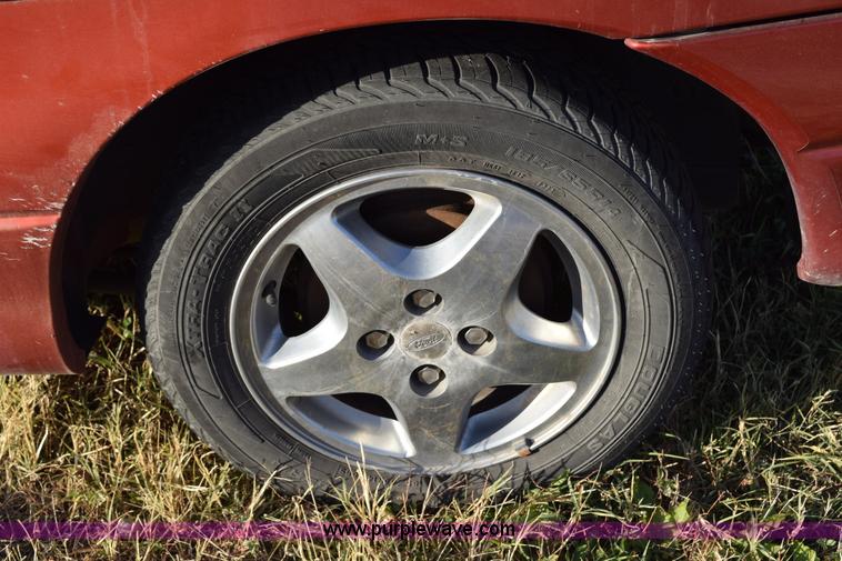 image for item I8665 2000 Ford Escort ZX2