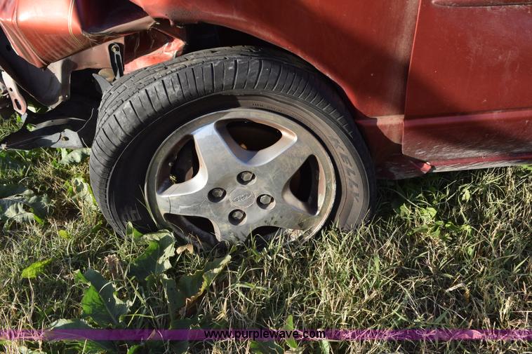 image for item I8665 2000 Ford Escort ZX2