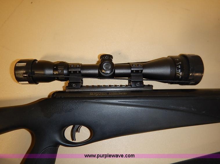 image for item AV9688 Benjamin Trail BT9M22SNP pellet gun