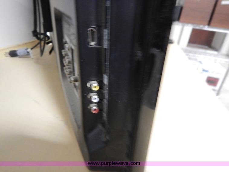 image for item AV9698 Samsung PN50B450B1D plasma television