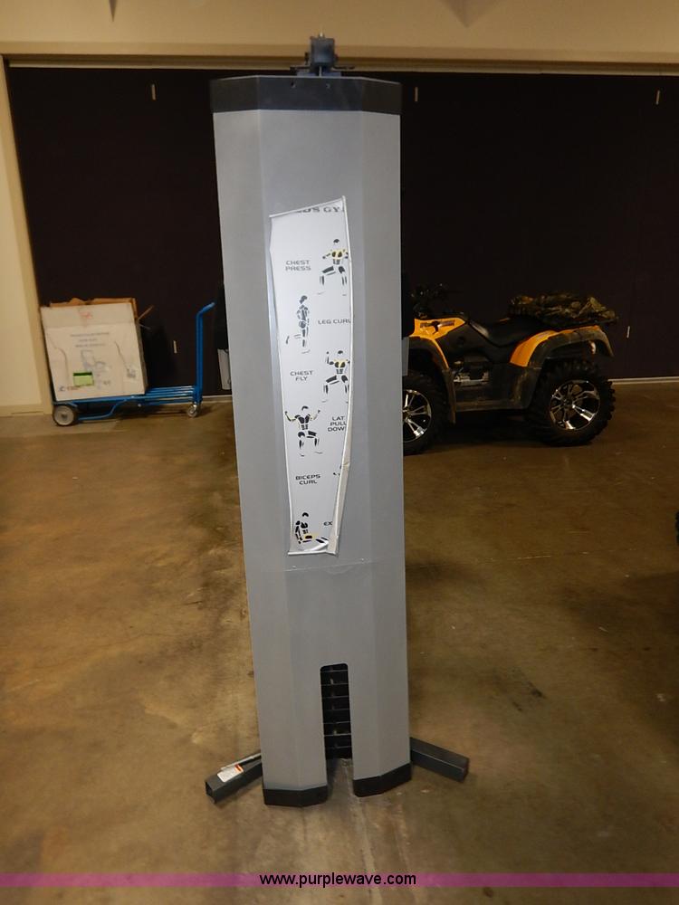 image for item AV9699 Golds Gym XR45 weight machine