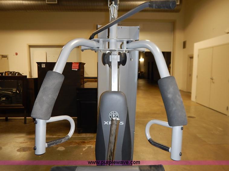 image for item AV9699 Golds Gym XR45 weight machine