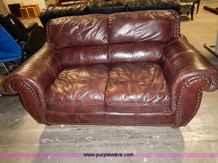 image for item AV9704 68" couch