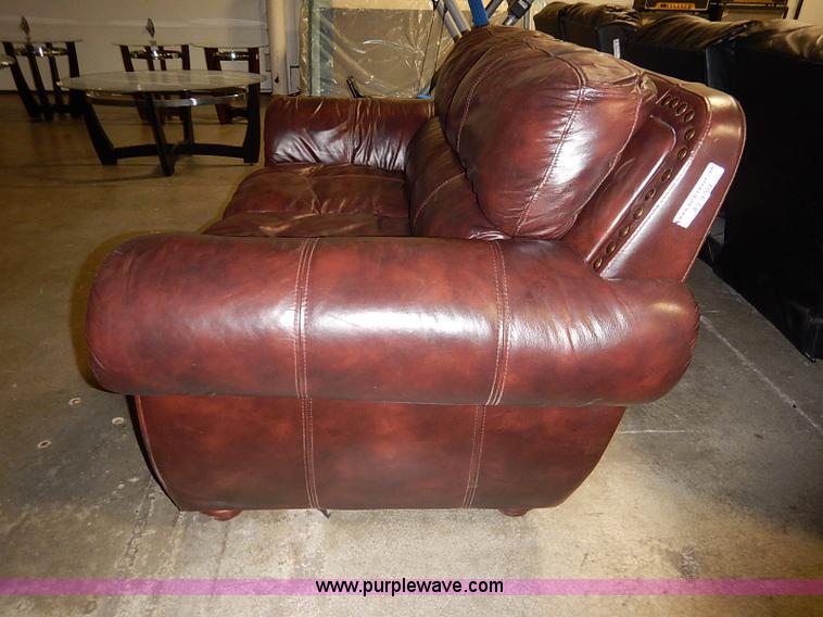image for item AV9704 68" couch