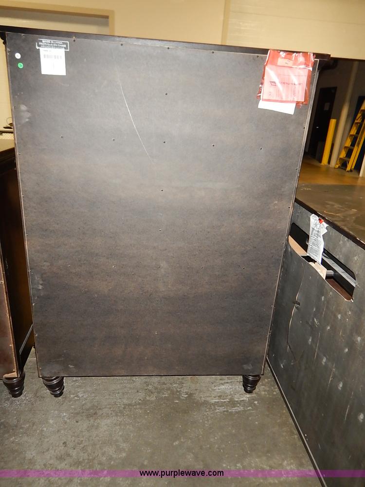 image for item AV9712 Walter dresser