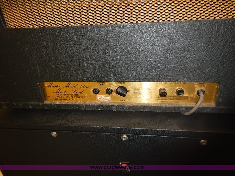 image for item AV9722 (4) Marshall amplifiers