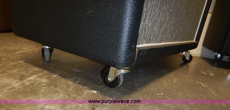 image for item AV9722 (4) Marshall amplifiers