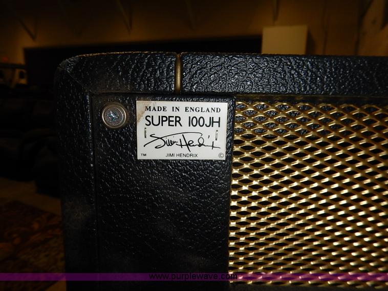 image for item AV9722 (4) Marshall amplifiers