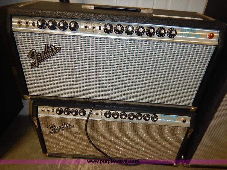 image for item AV9723 (3) Fender amplifiers