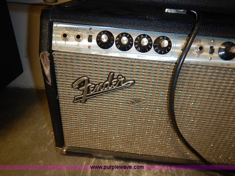 image for item AV9723 (3) Fender amplifiers