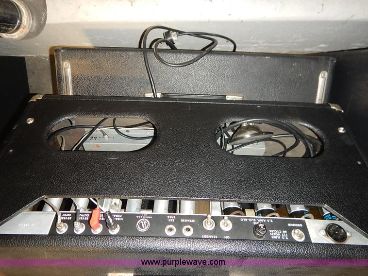 image for item AV9723 (3) Fender amplifiers