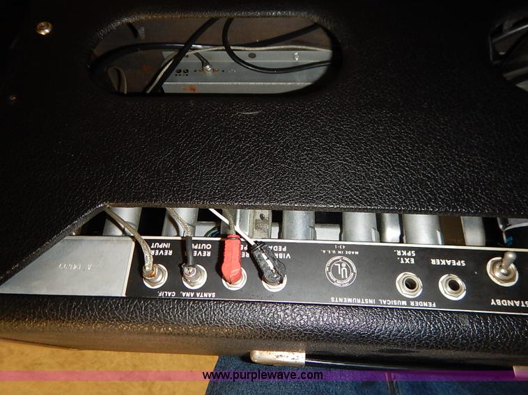 image for item AV9723 (3) Fender amplifiers