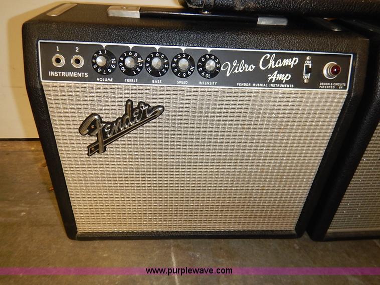 image for item AV9726 (3) Fender amplifiers