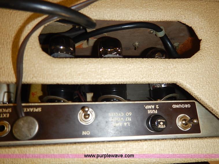 image for item AV9727 (2) Fender Tremolux amplifiers