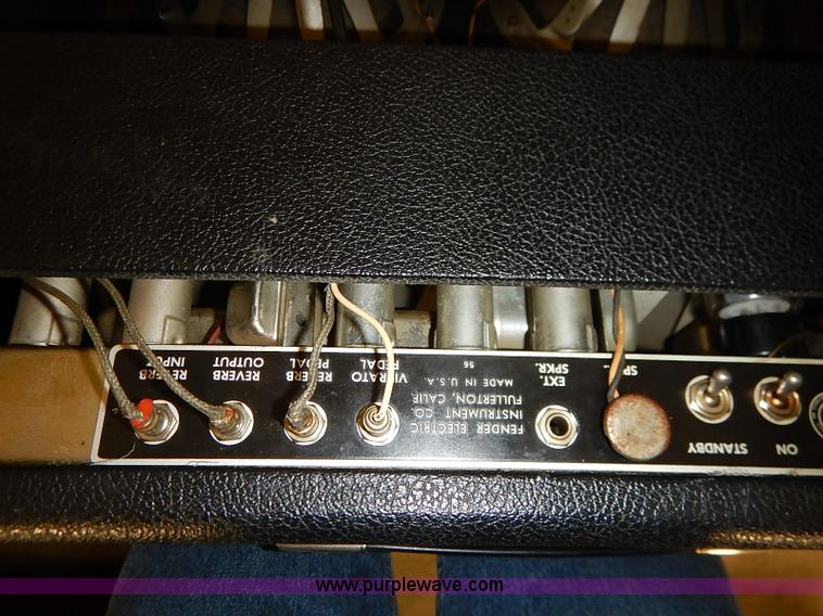 image for item AV9728 (3) Fender amplifiers