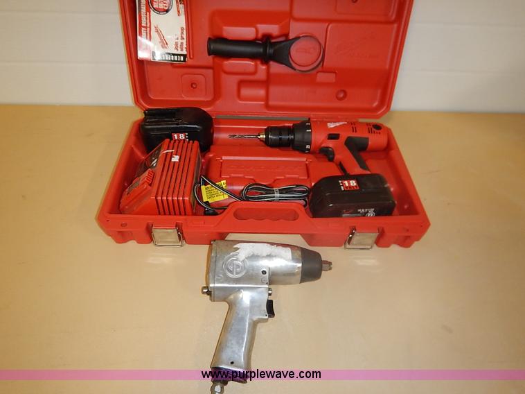 image for item AV9730 Assorted tools