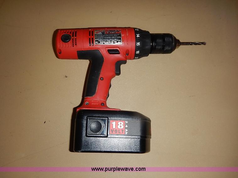 image for item AV9730 Assorted tools