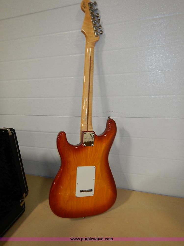 image for item AV9733 Fender Custom Classic Stratocaster electric guitar