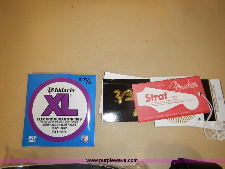 image for item AV9736 Fender Stratocaster 50th Anniversary electric guitar