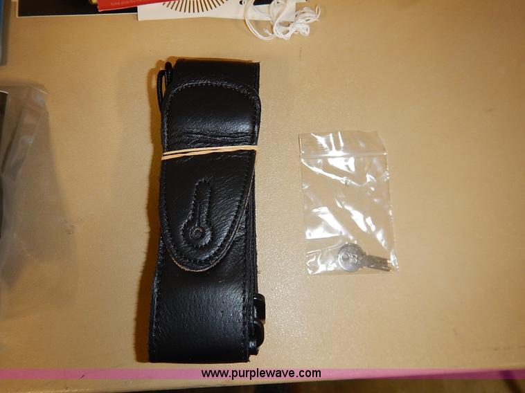 image for item AV9736 Fender Stratocaster 50th Anniversary electric guitar