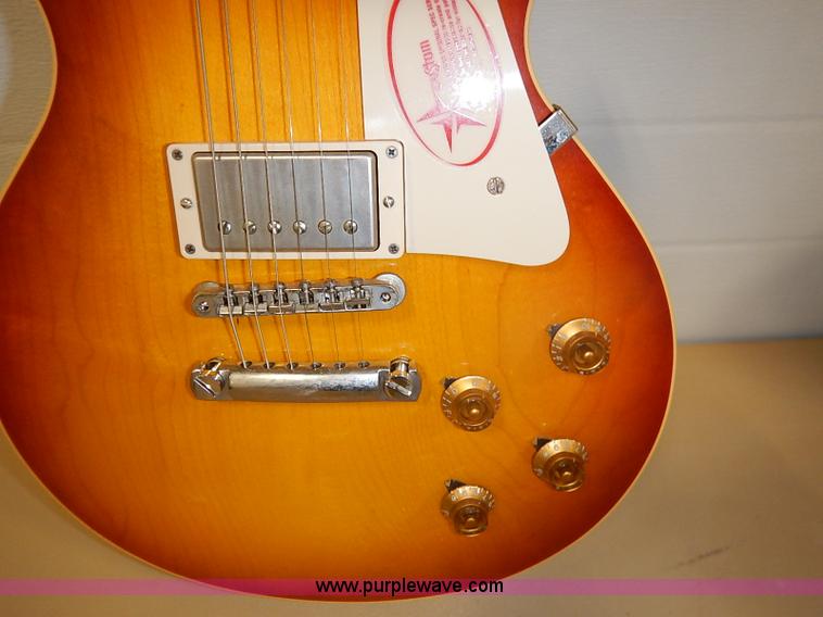 image for item AV9739 Gibson Les Paul custom electric guitar