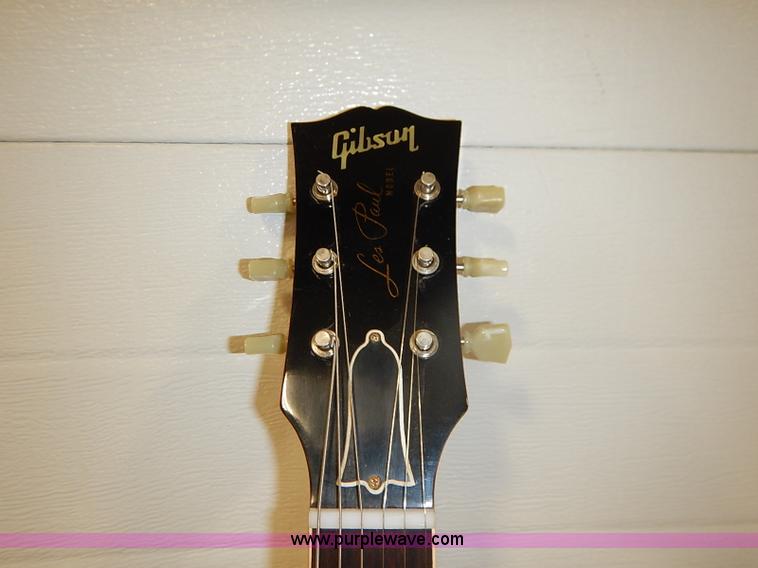 image for item AV9739 Gibson Les Paul custom electric guitar