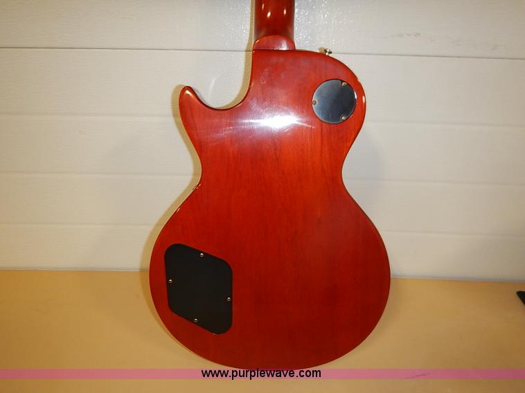 image for item AV9739 Gibson Les Paul custom electric guitar