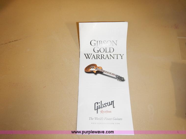 image for item AV9739 Gibson Les Paul custom electric guitar