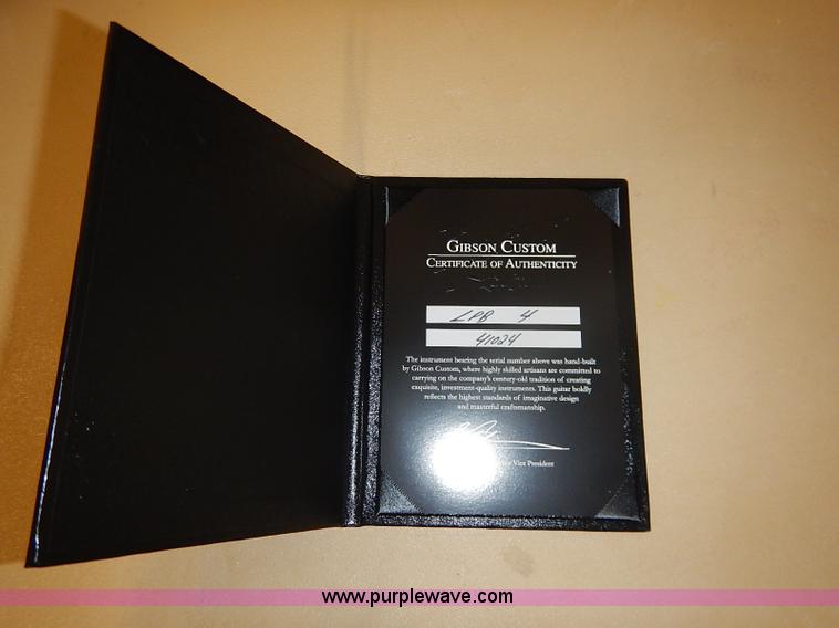 image for item AV9740 Gibson Les Paul custom electric guitar