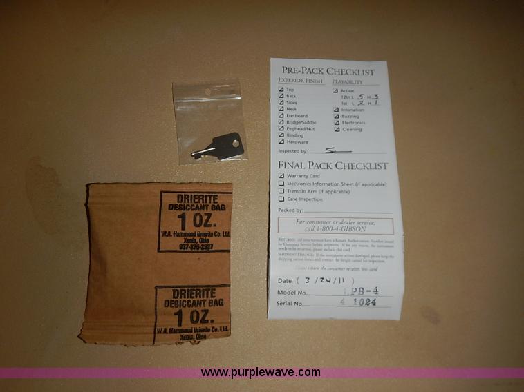 image for item AV9740 Gibson Les Paul custom electric guitar