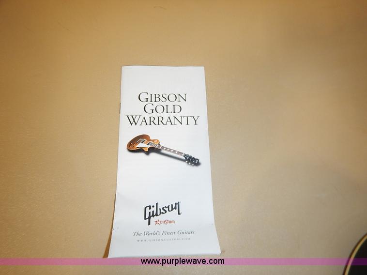 image for item AV9740 Gibson Les Paul custom electric guitar