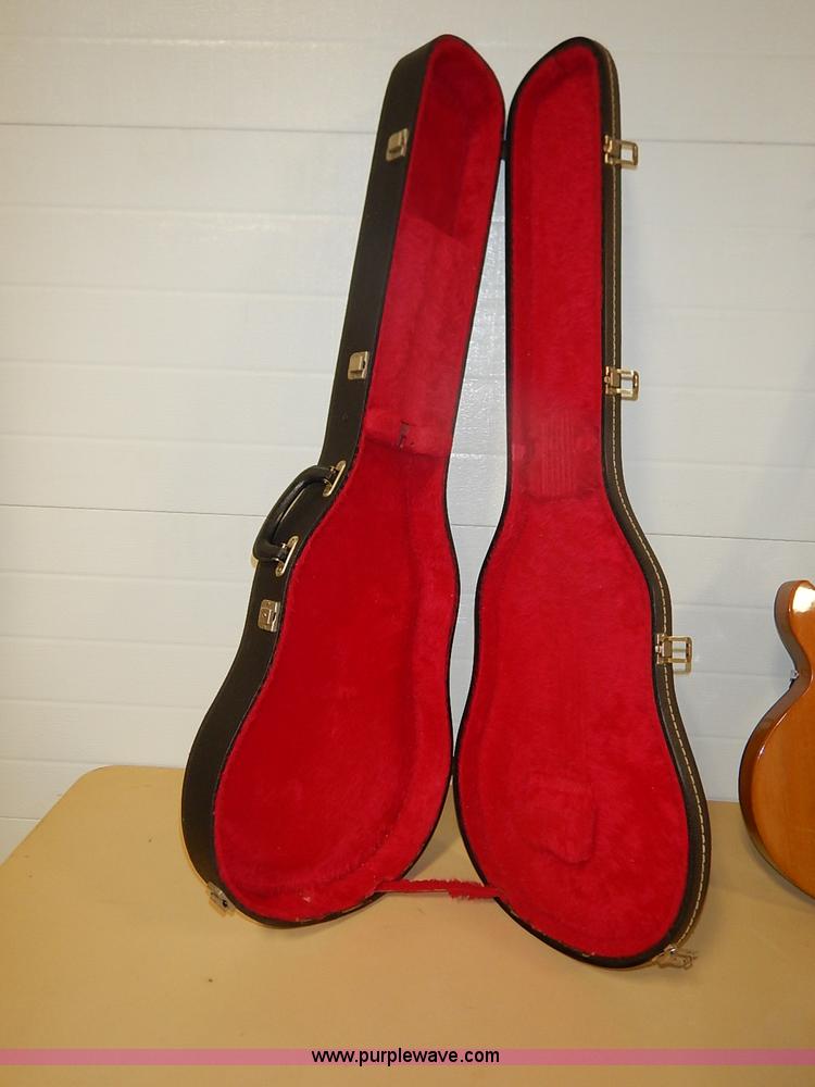 image for item AV9741 Gibson Les Paul electric guitar