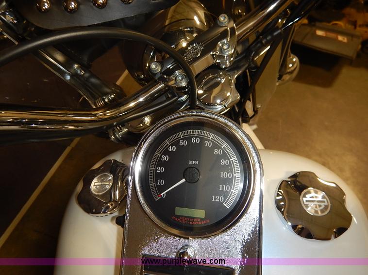 image for item AV9744 2006 Harley Davidson Heritage Softail motorcycle