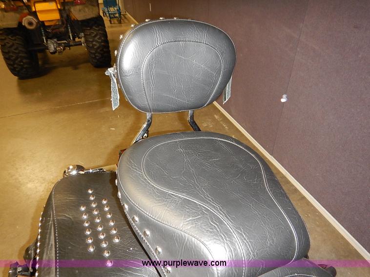 image for item AV9744 2006 Harley Davidson Heritage Softail motorcycle