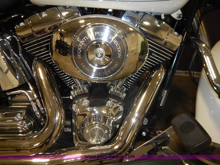 image for item AV9744 2006 Harley Davidson Heritage Softail motorcycle