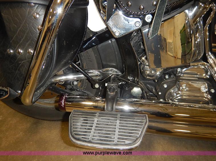 image for item AV9744 2006 Harley Davidson Heritage Softail motorcycle