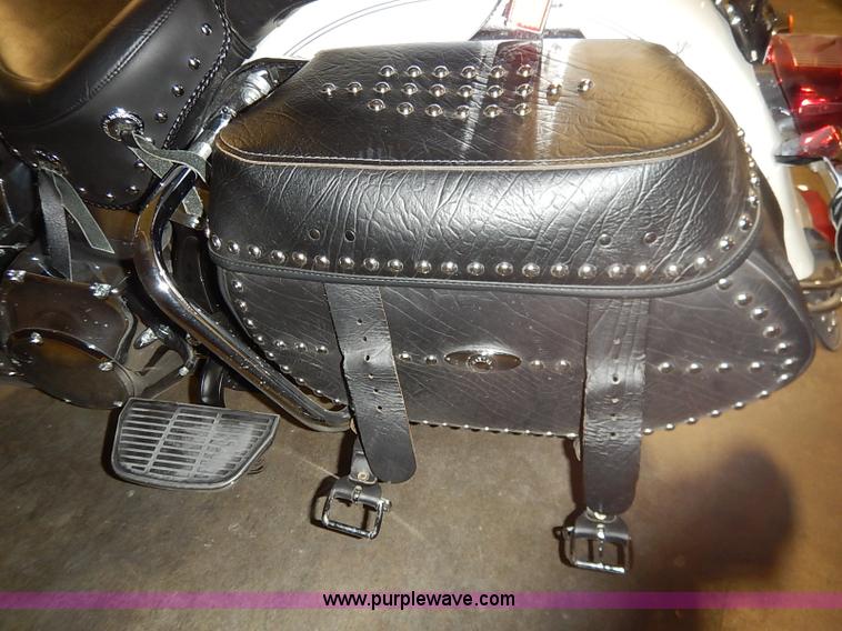 image for item AV9744 2006 Harley Davidson Heritage Softail motorcycle