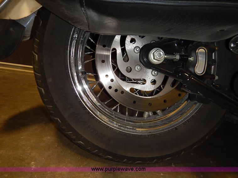 image for item AV9744 2006 Harley Davidson Heritage Softail motorcycle