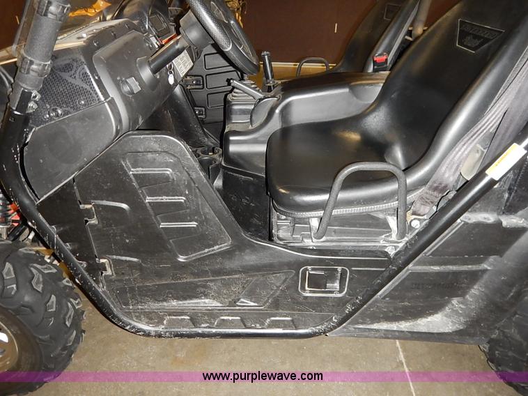 image for item AV9746 Rhino YXR700FI Special Edition UTV