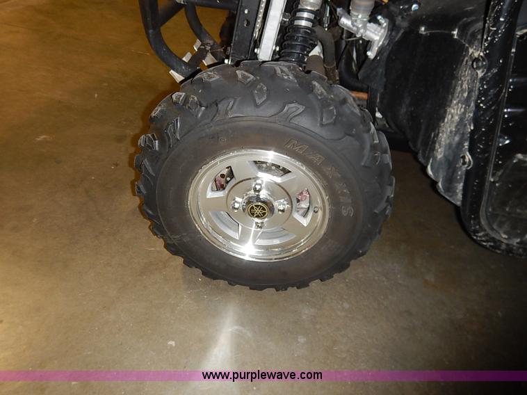 image for item AV9746 Rhino YXR700FI Special Edition UTV